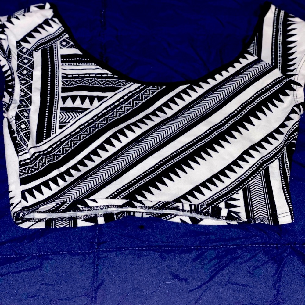 Women’s print crop top